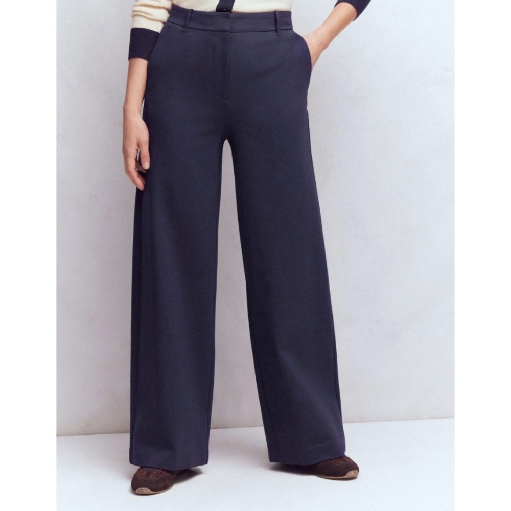 Boden Wide-Leg Trousers in Navy Blue